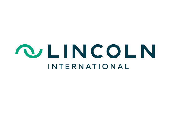 Logo von Lincoln International mit einem stilisierten grünen „L“ auf der linken Seite und dem Firmennamen in blauen Großbuchstaben.